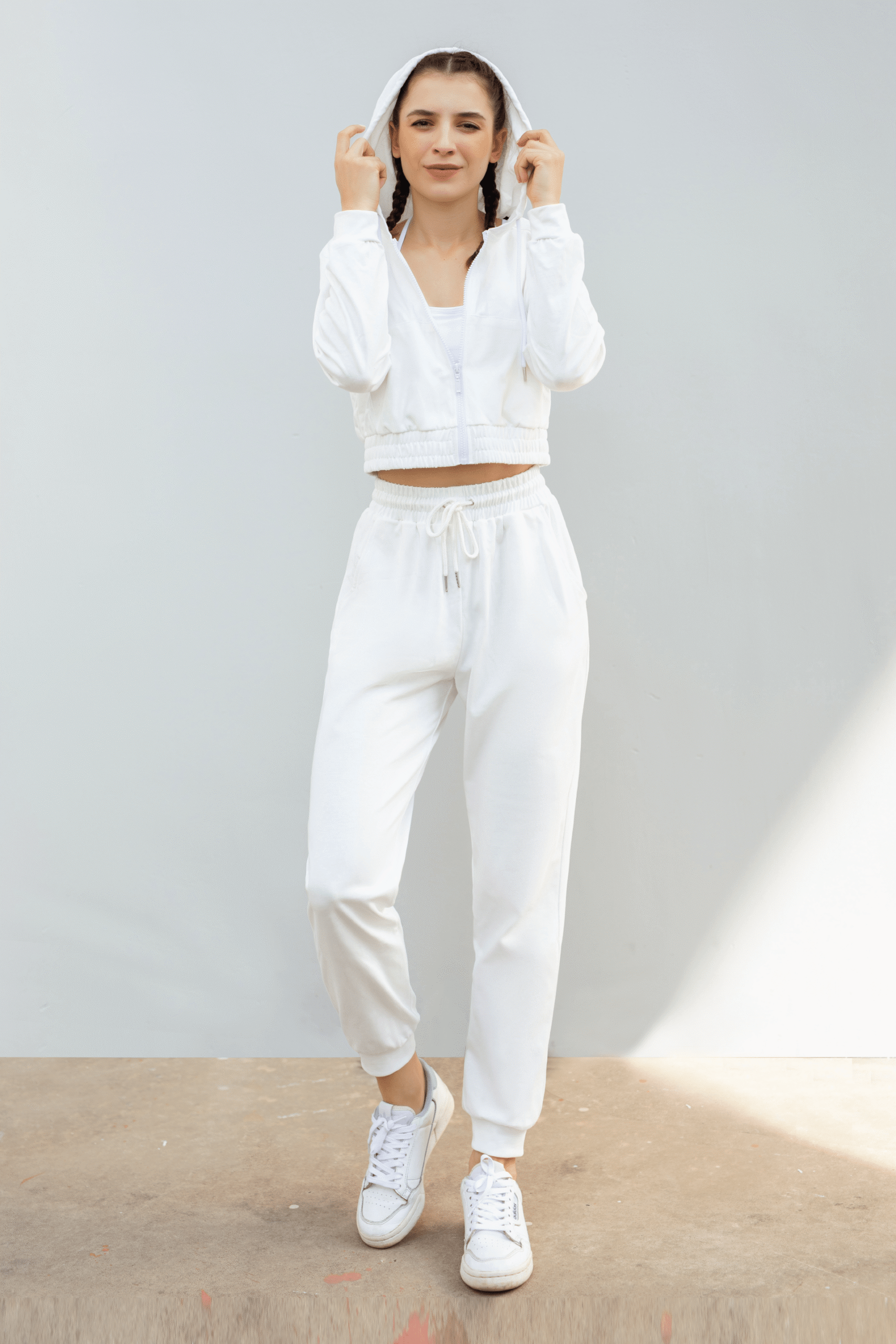 Set Thể Thao Áo Khoác Milan & Quần Aboli Jogger (Phiên bản Trắng).