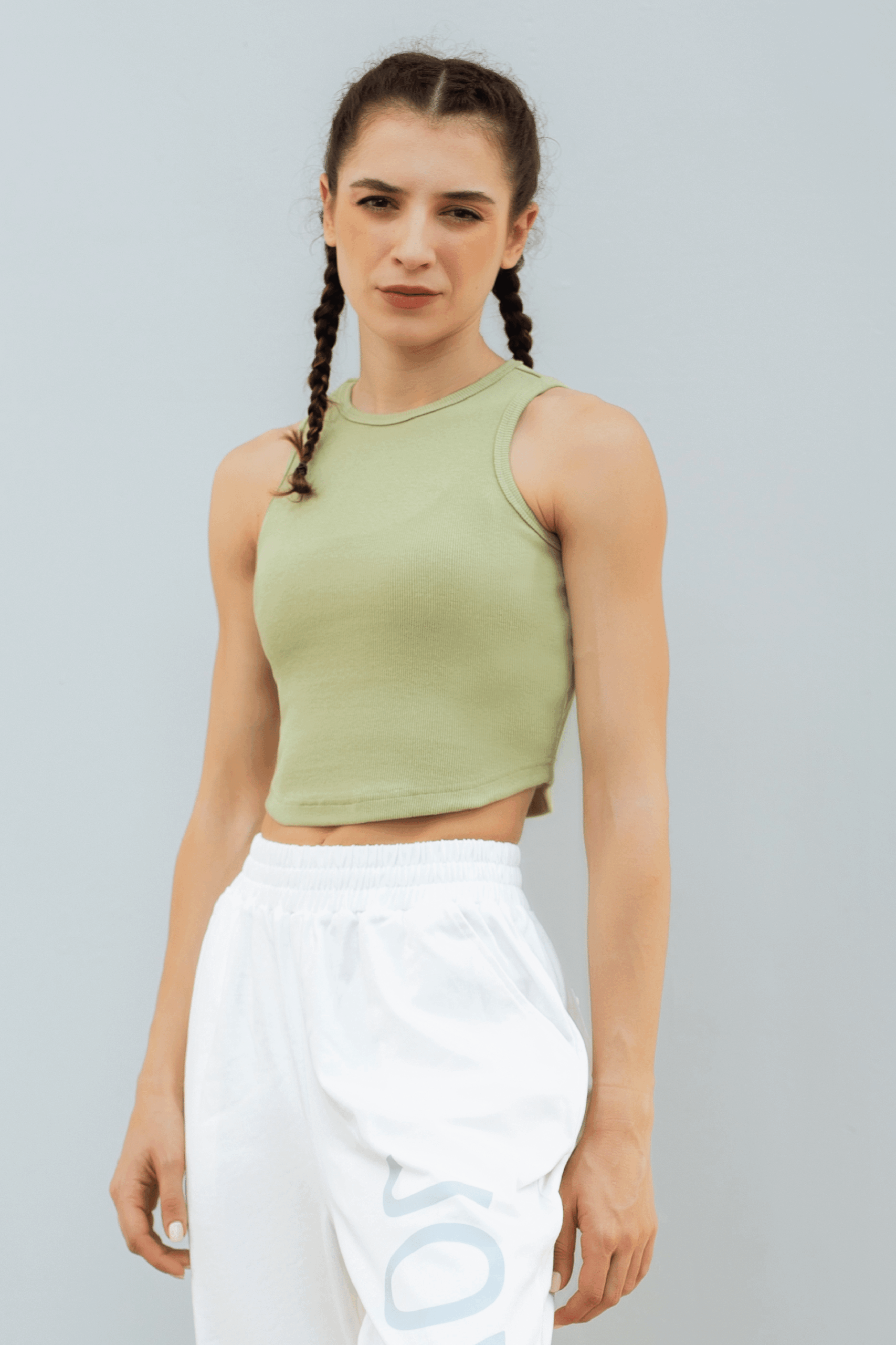 Croptop Delia – Áo Sportswear Nữ Năng Động, Thoải Mái & Thời Trang | JOYLYAN SPORTSWEAR