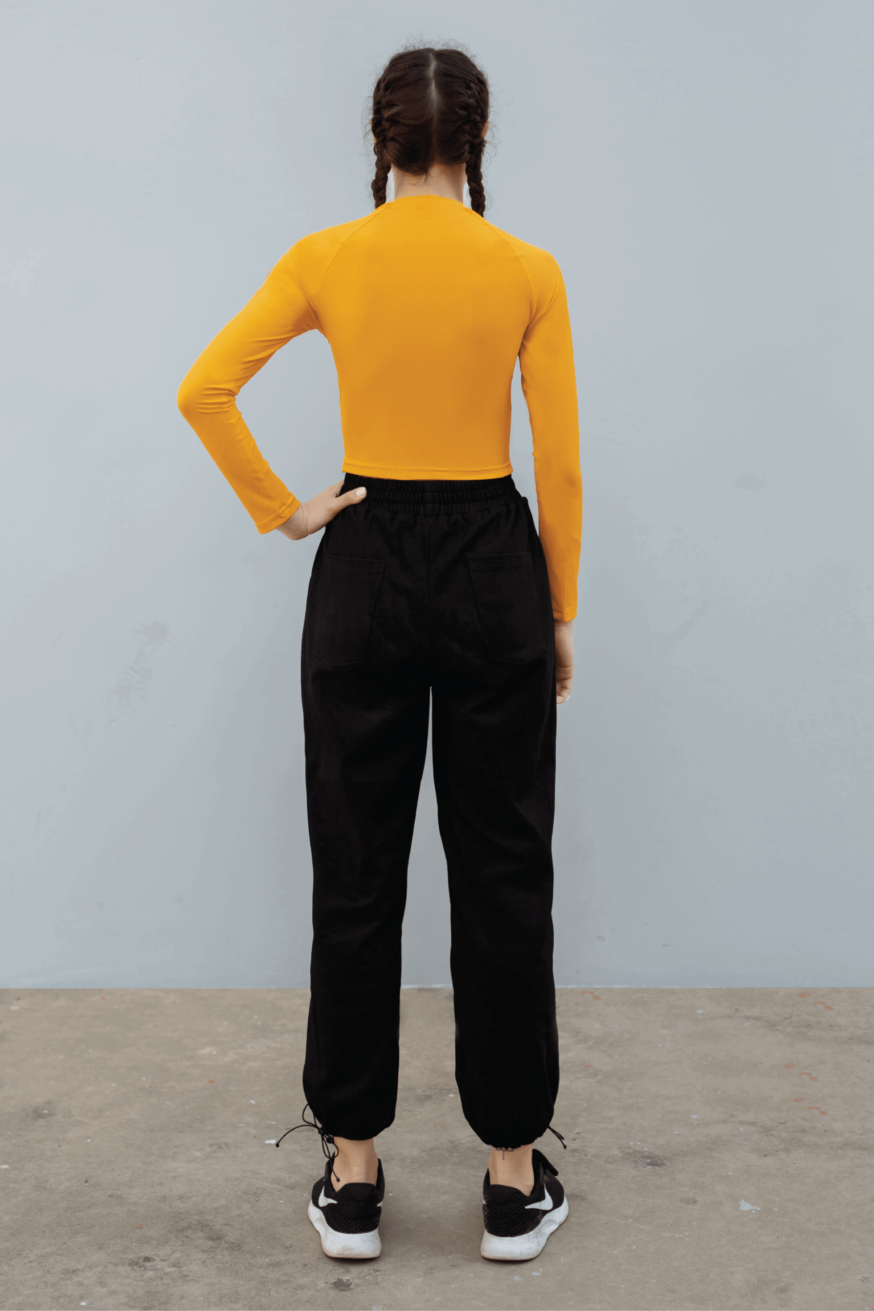 Aluna & Joyce - Set Croptop & Baggy Sportswear Nữ, Thoải Mái & Thời Trang | JOYLYAN SPORTSWEAR - Ảnh 6